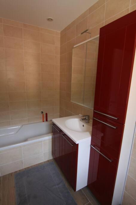 Ajaccio Maison Bord De Mer Dans Residence Avec Piscine מראה חיצוני תמונה